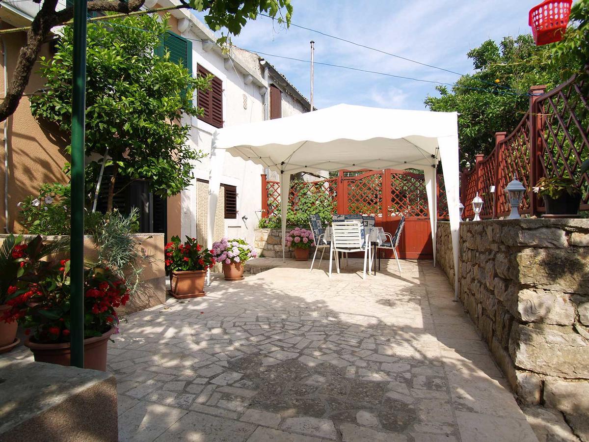 Teo Appartement Veli Lošinj Buitenkant foto